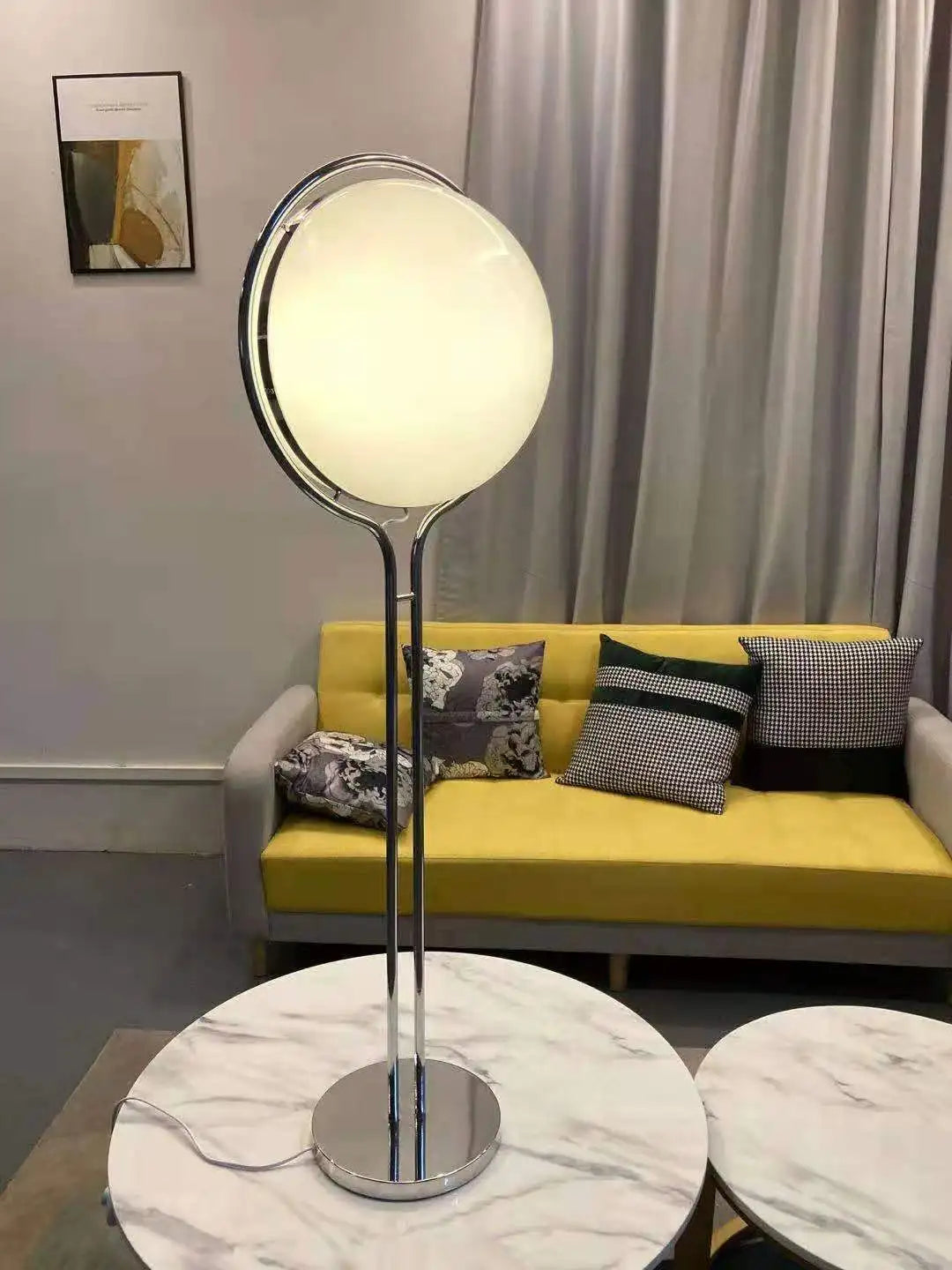 2024 Creative E27 Desk lamp LED Metal Chrome Light Living Room Hotel Room White Acrylic Ball Lights Home Art Deco Art Floor lamp